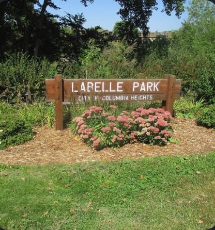 Labelle Park sign with flowers